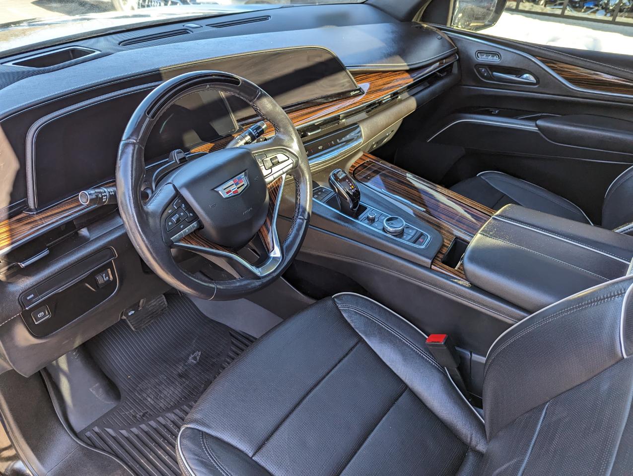 Cadillac Escalade 2WD 4dr Premium Luxury 2022