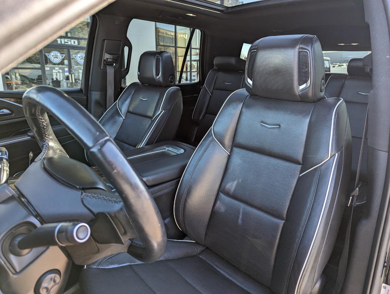 Cadillac Escalade 2WD 4dr Premium Luxury 2022