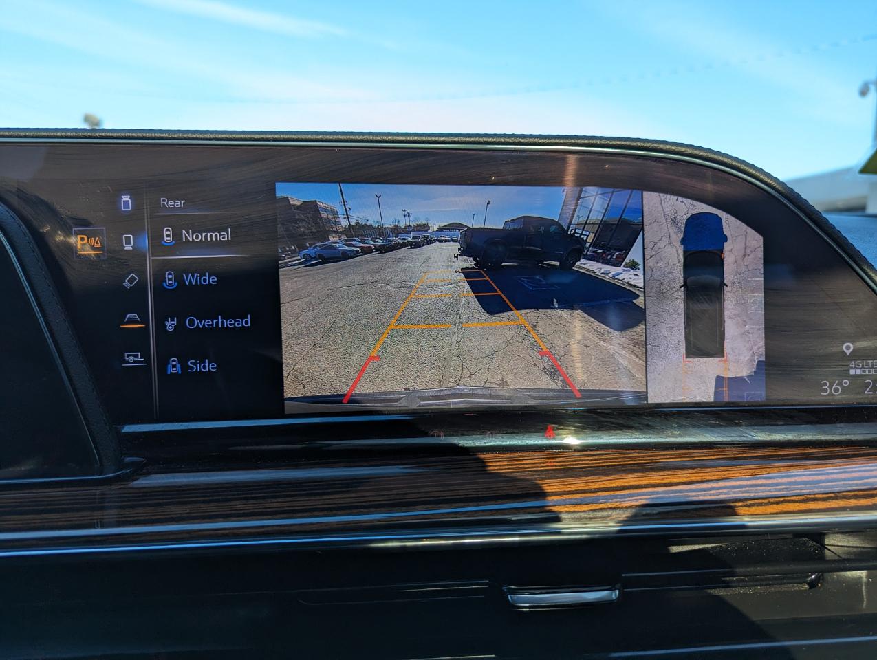 Cadillac Escalade 2WD 4dr Premium Luxury 2022