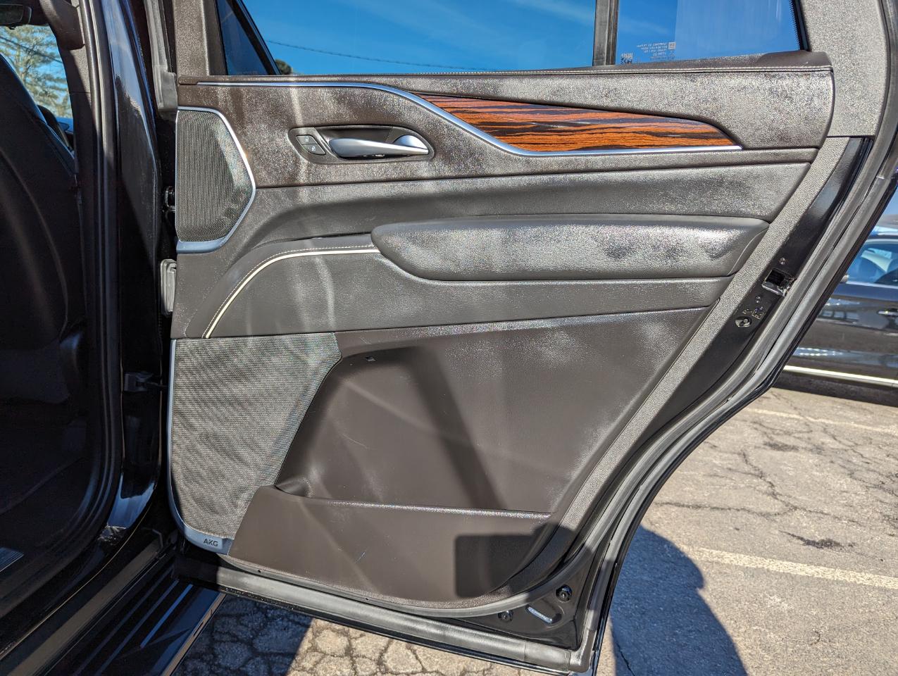 Cadillac Escalade 2WD 4dr Premium Luxury 2022