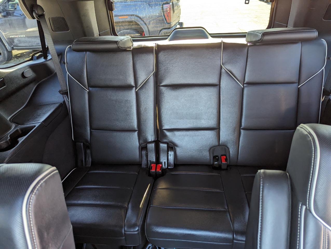 Cadillac Escalade 2WD 4dr Premium Luxury 2022