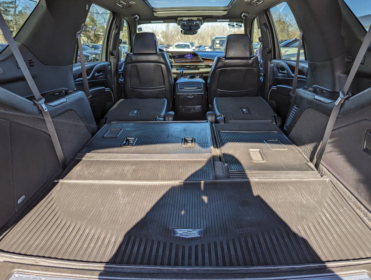 Cadillac Escalade 2WD 4dr Premium Luxury 2022