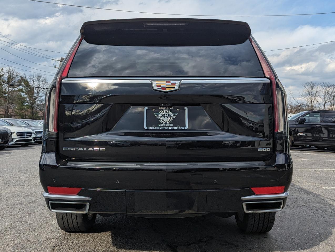 Cadillac Escalade 2WD 4dr Premium Luxury 2022