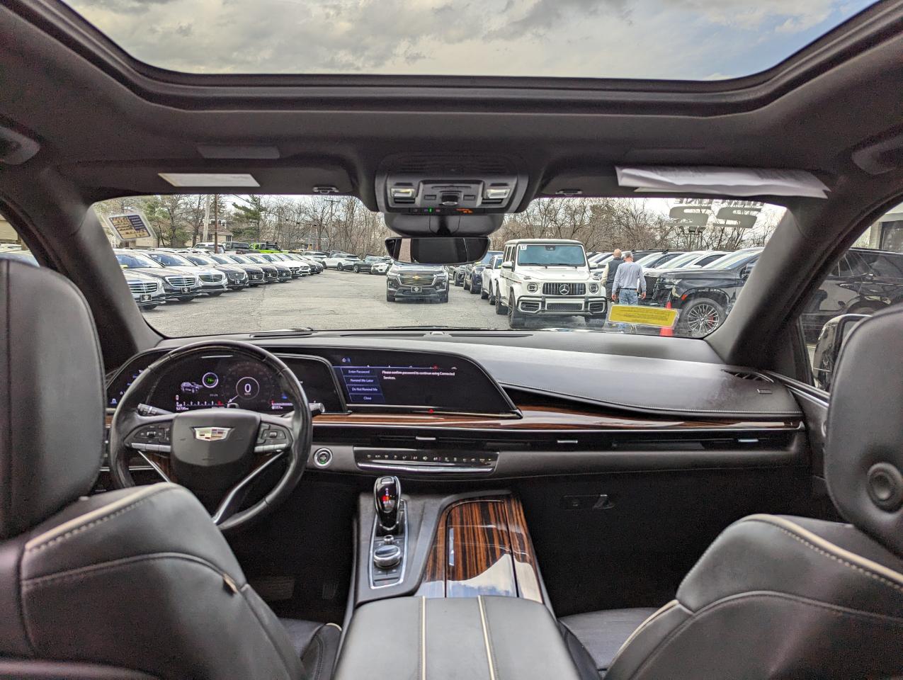 Cadillac Escalade 2WD 4dr Premium Luxury 2022