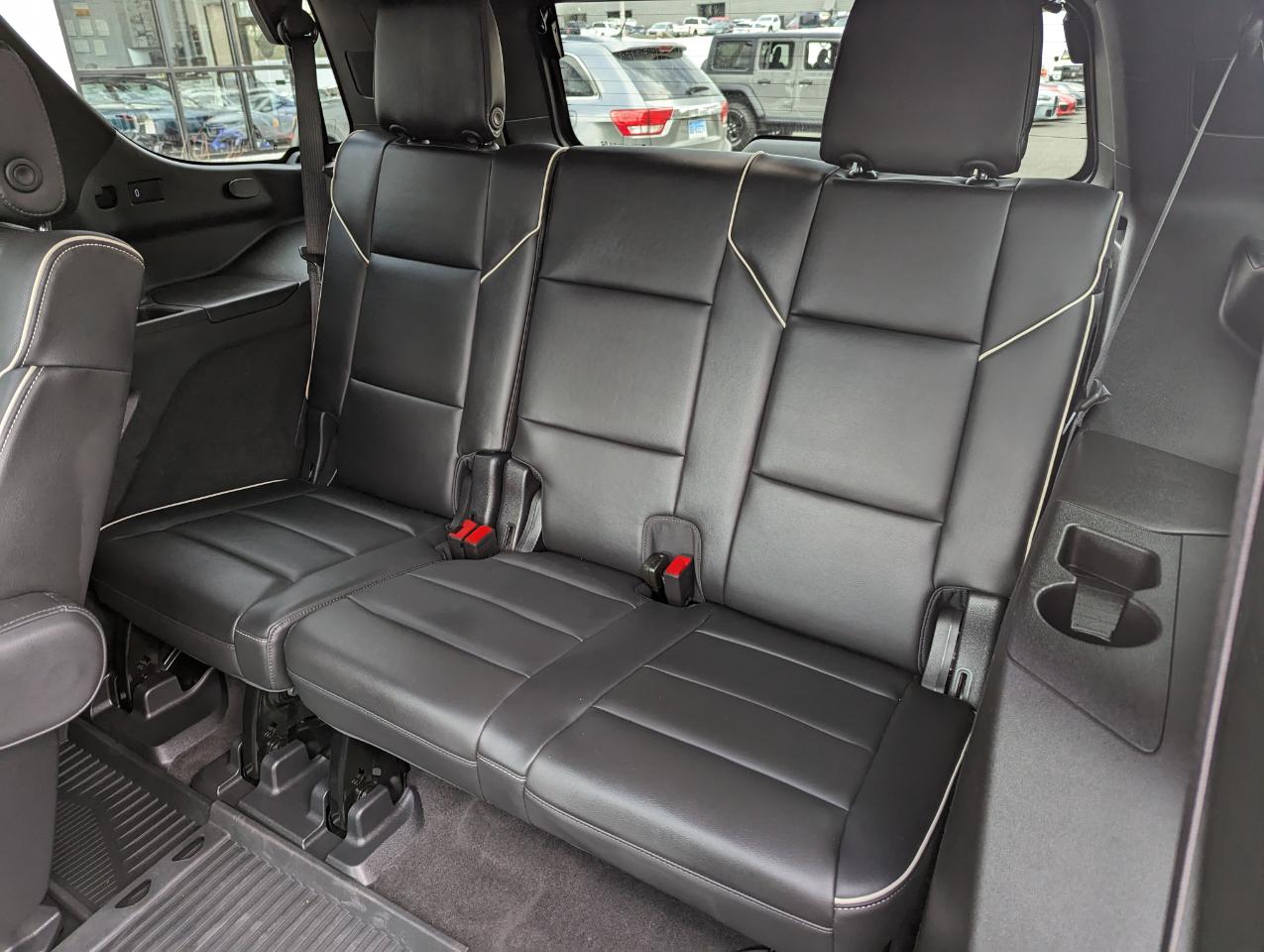 Cadillac Escalade 2WD 4dr Premium Luxury 2022