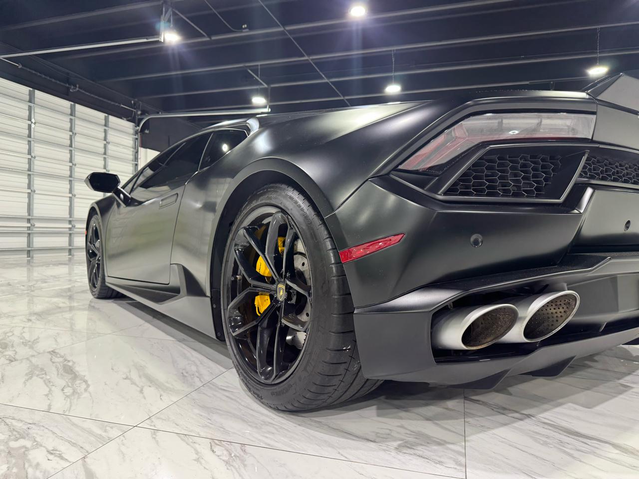 Lamborghini Huracan 2dr Cpe LP 580-2 RWD 2016