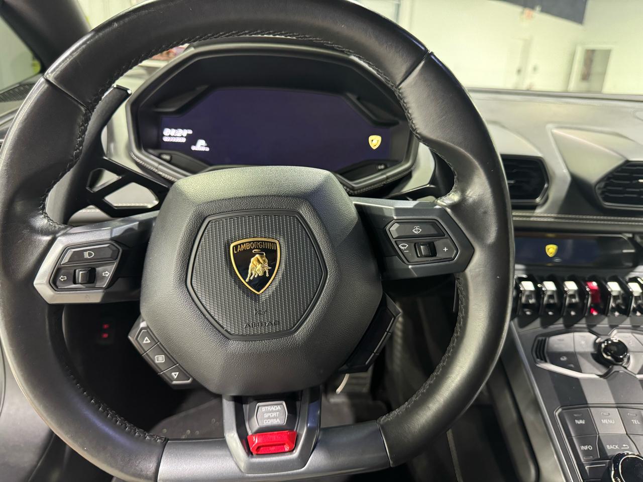Lamborghini Huracan 2dr Cpe LP 580-2 RWD 2016