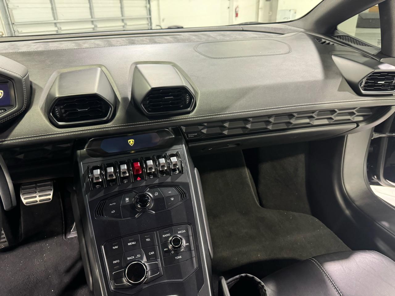 Lamborghini Huracan 2dr Cpe LP 580-2 RWD 2016