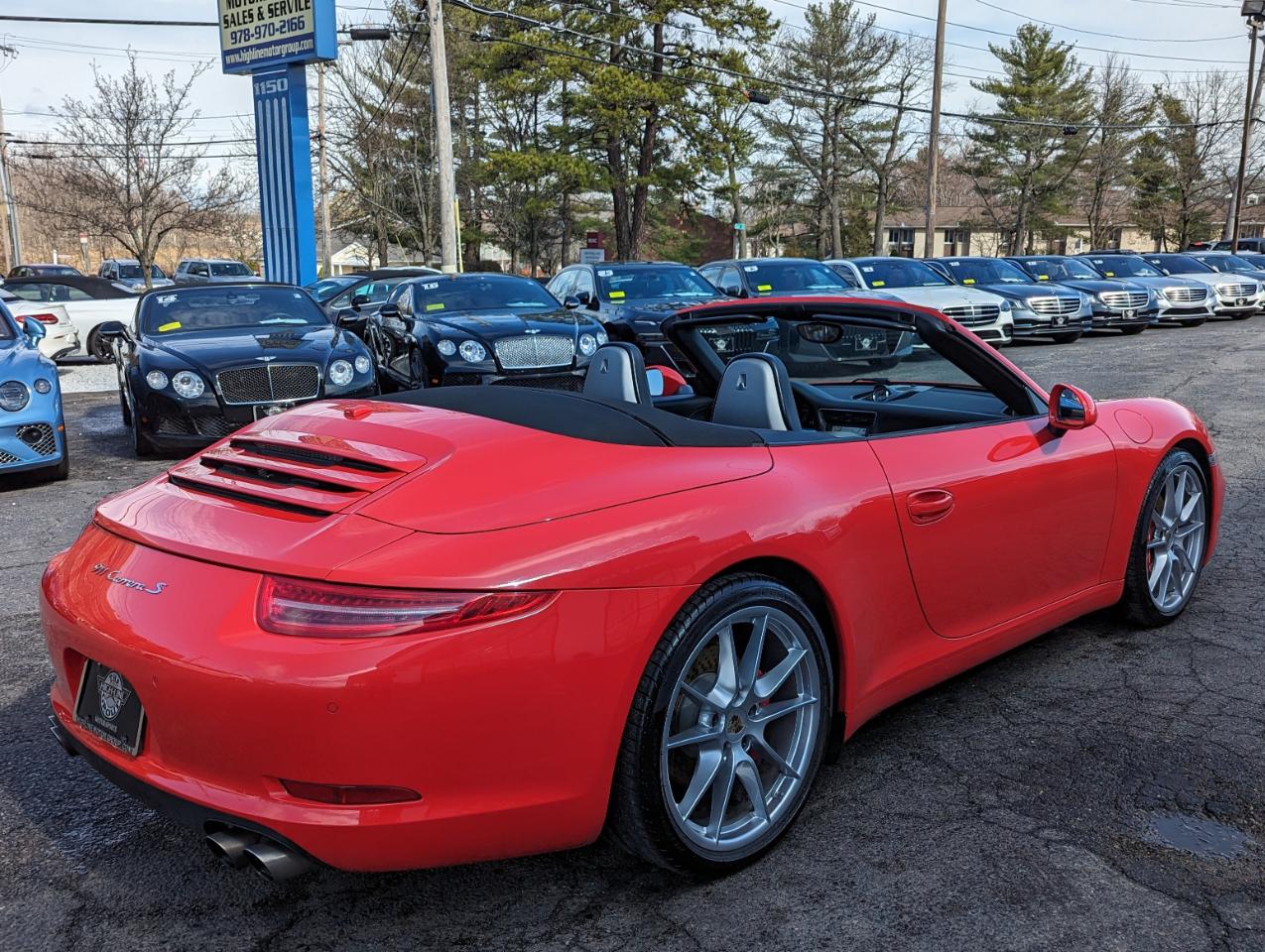 Porsche 911 2dr Cabriolet 991 Carrera S 2012