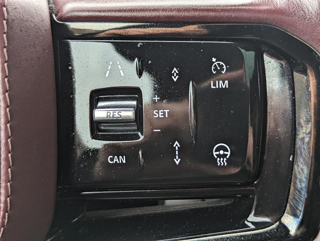 Land Rover Range Rover Sport P400 Dynamic SE 2024