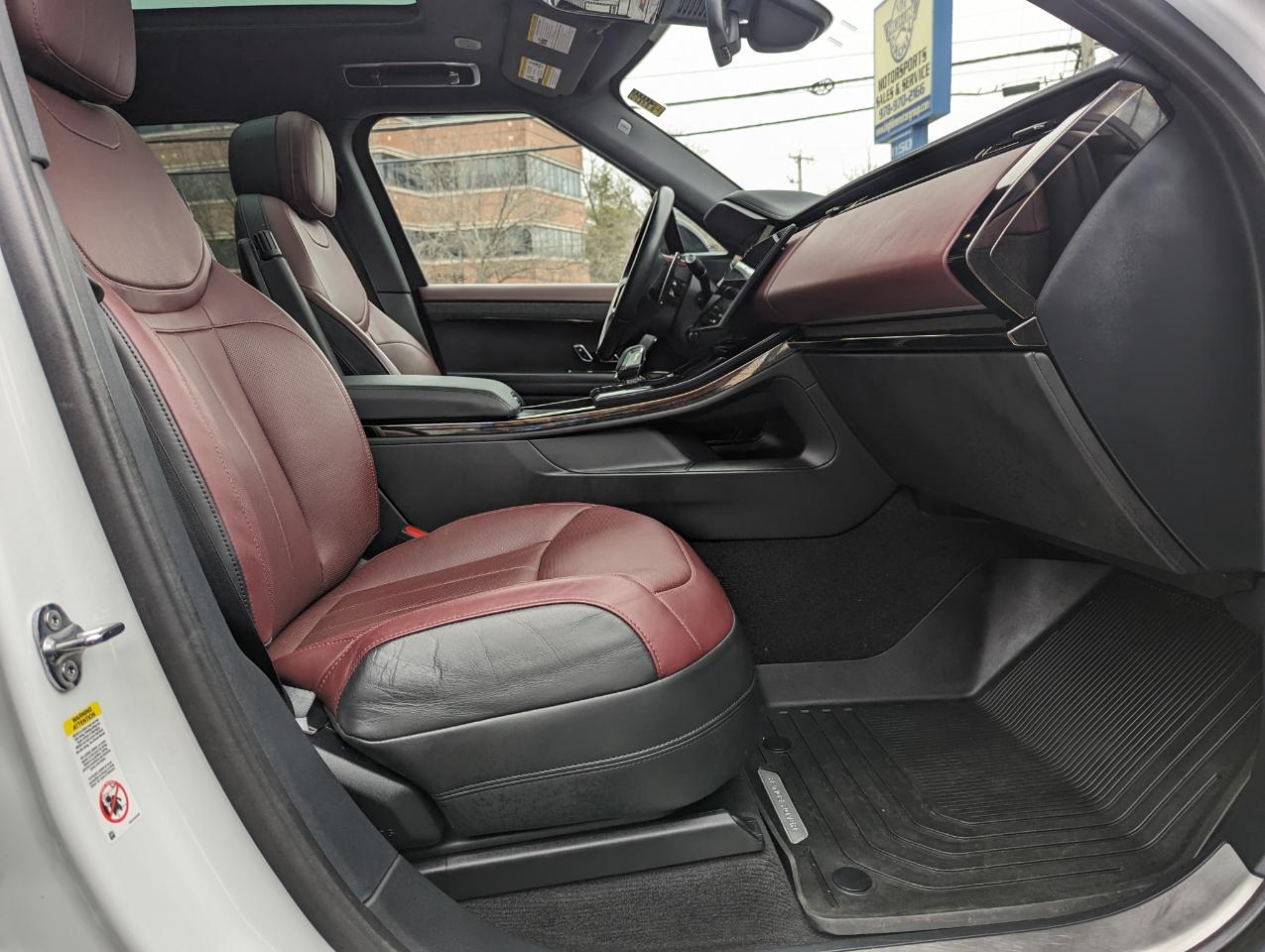 Land Rover Range Rover Sport P400 Dynamic SE 2024