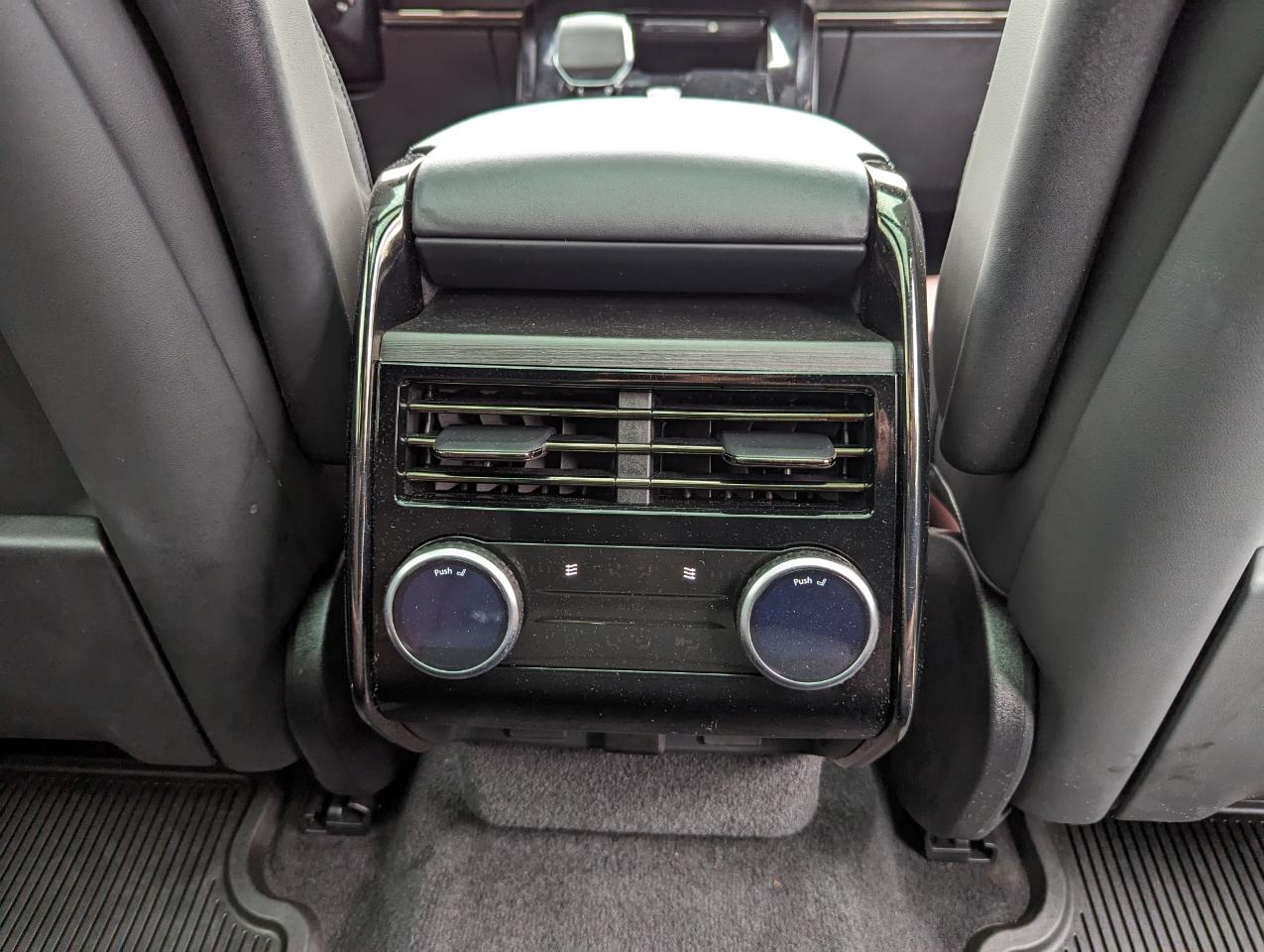 Land Rover Range Rover Sport P400 Dynamic SE 2024