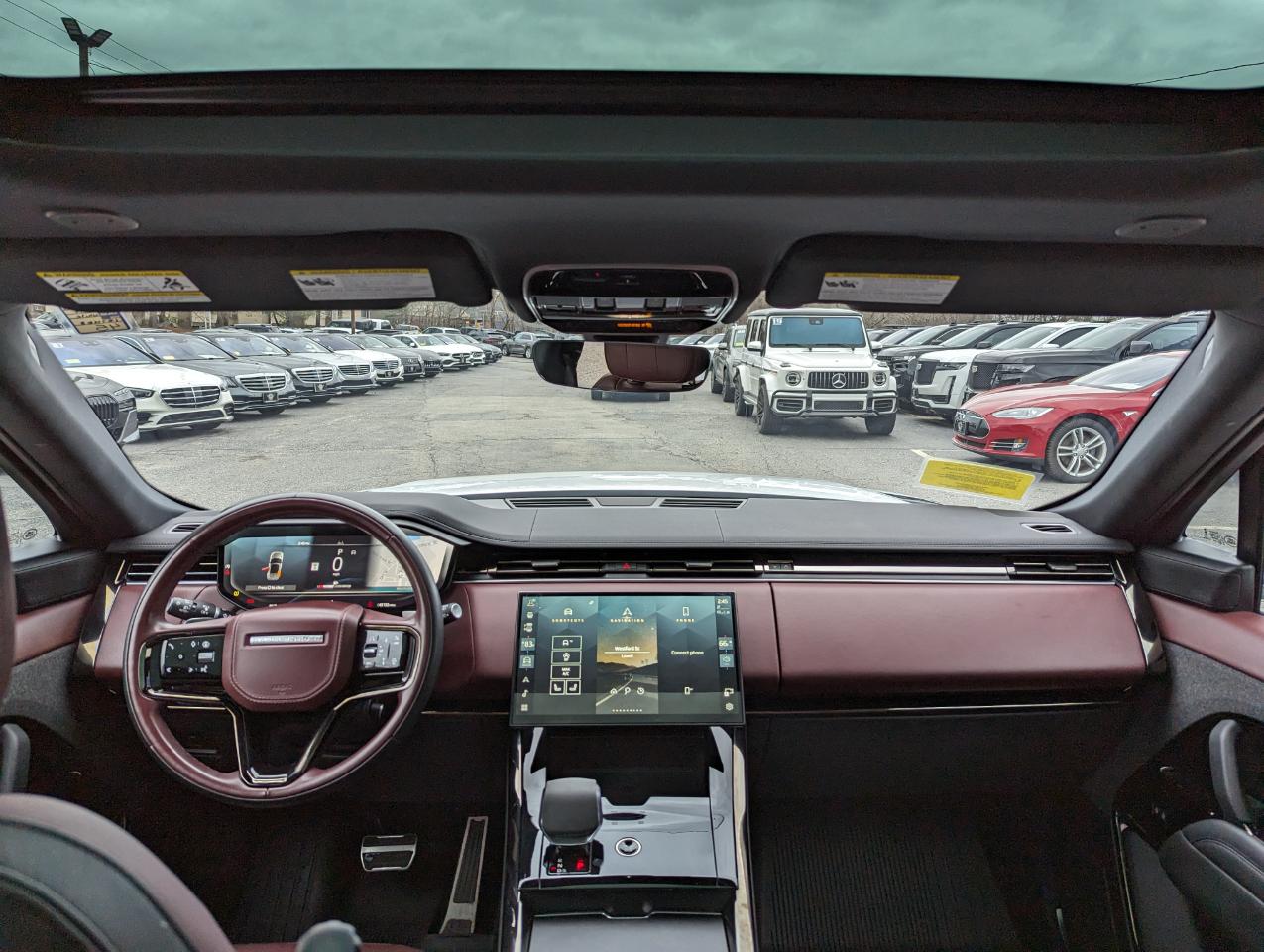 Land Rover Range Rover Sport P400 Dynamic SE 2024