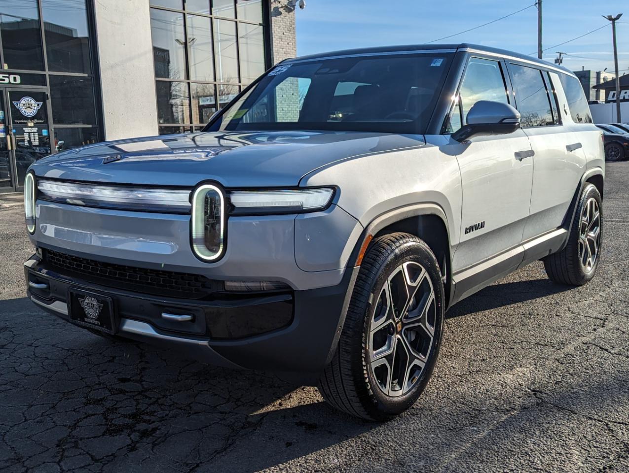 Rivian R1S Adventure Dual-Motor Max Pack 2025