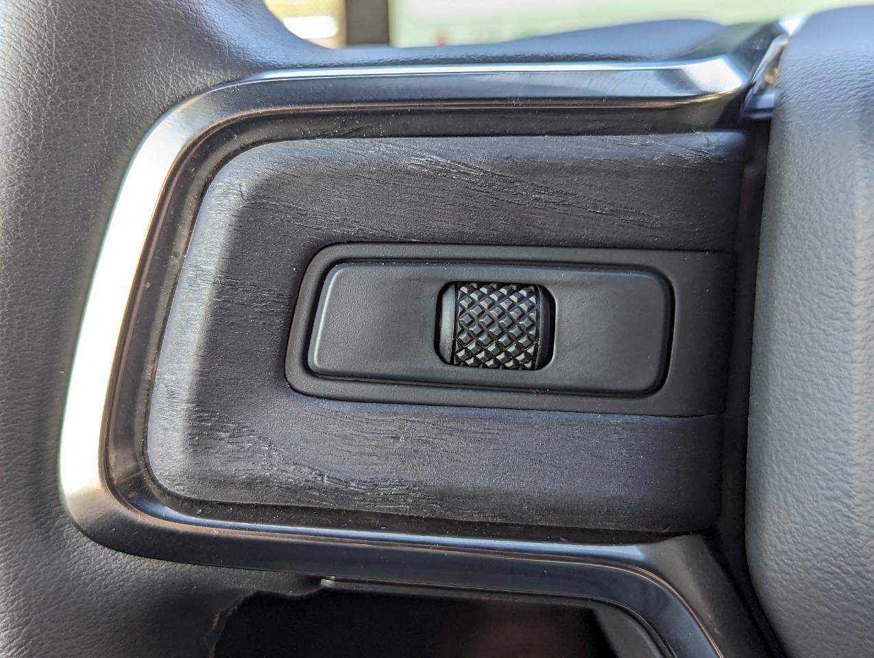 Rivian R1S Adventure Dual-Motor Max Pack 2025