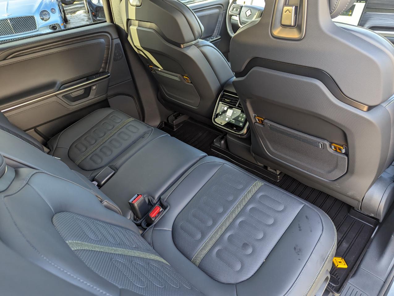 Rivian R1S Adventure Dual-Motor Max Pack 2025