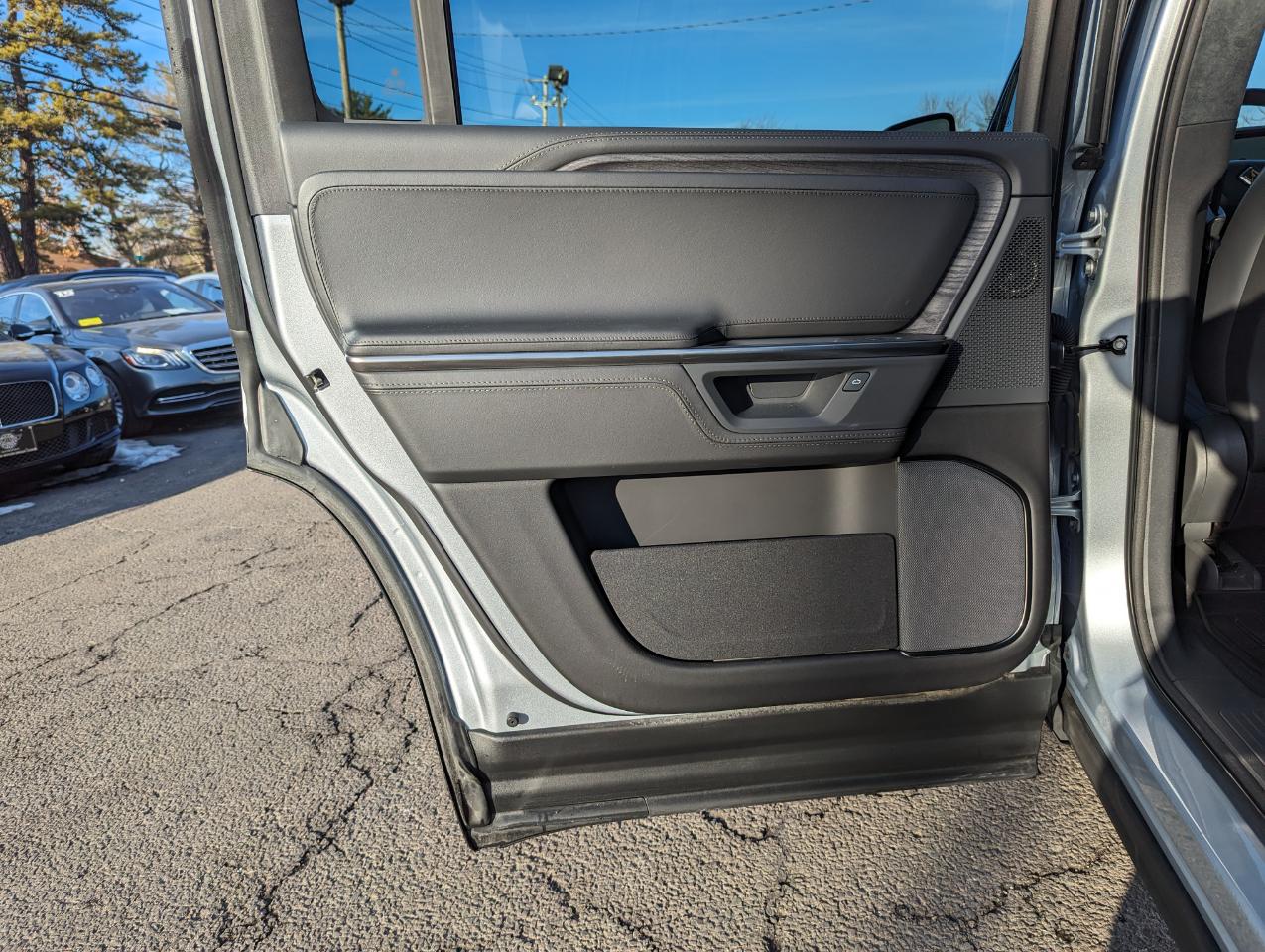 Rivian R1S Adventure Dual-Motor Max Pack 2025