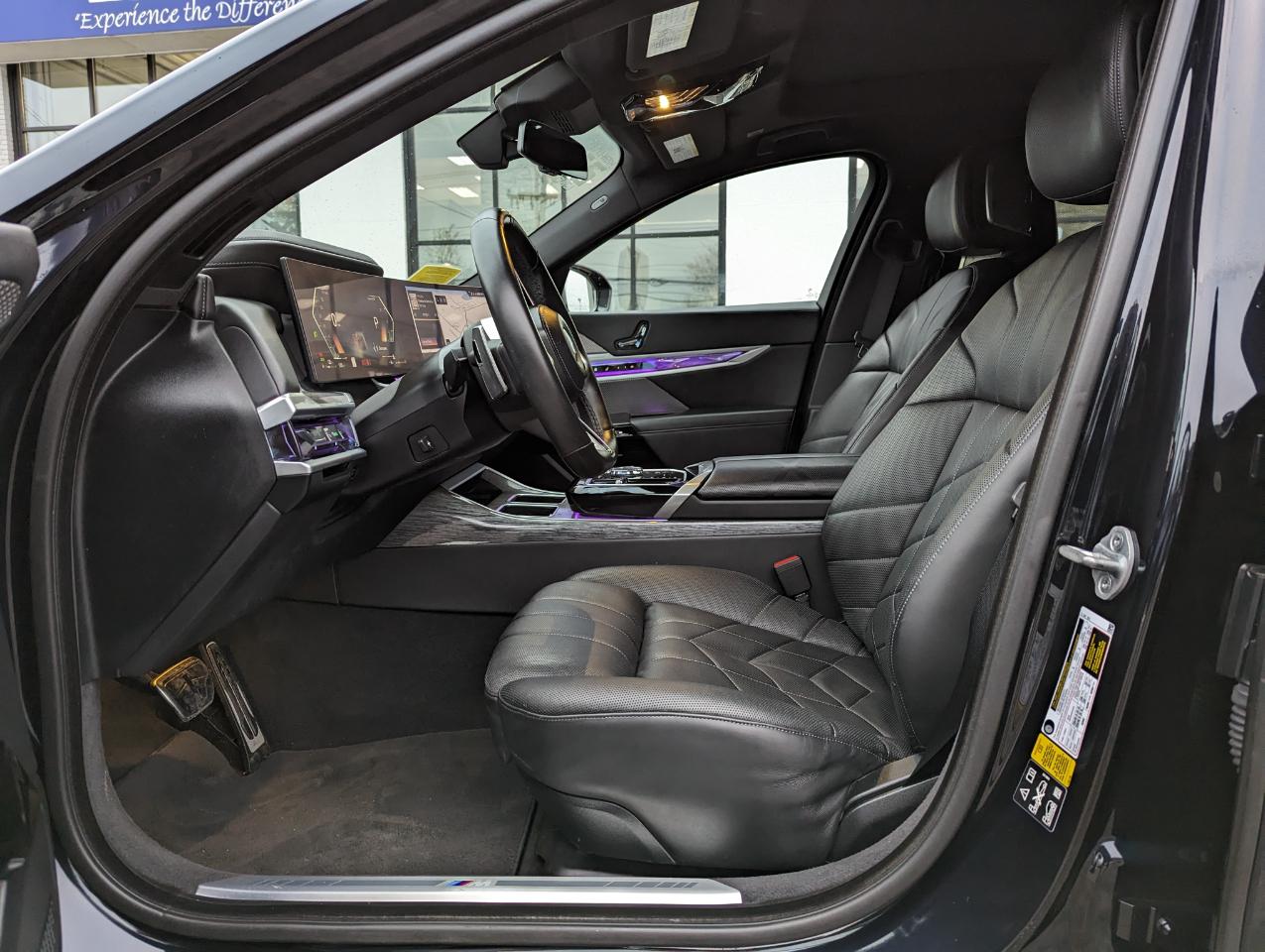 BMW 7 Series 760i xDrive Sedan 2023