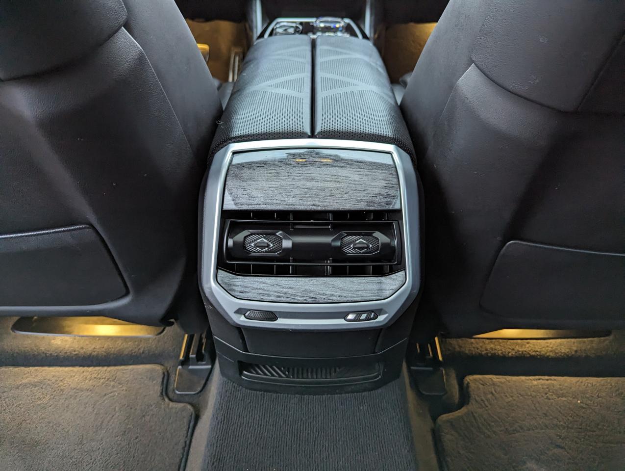 BMW 7 Series 760i xDrive Sedan 2023