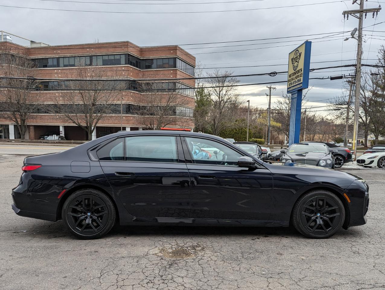 BMW 7 Series 760i xDrive Sedan 2023