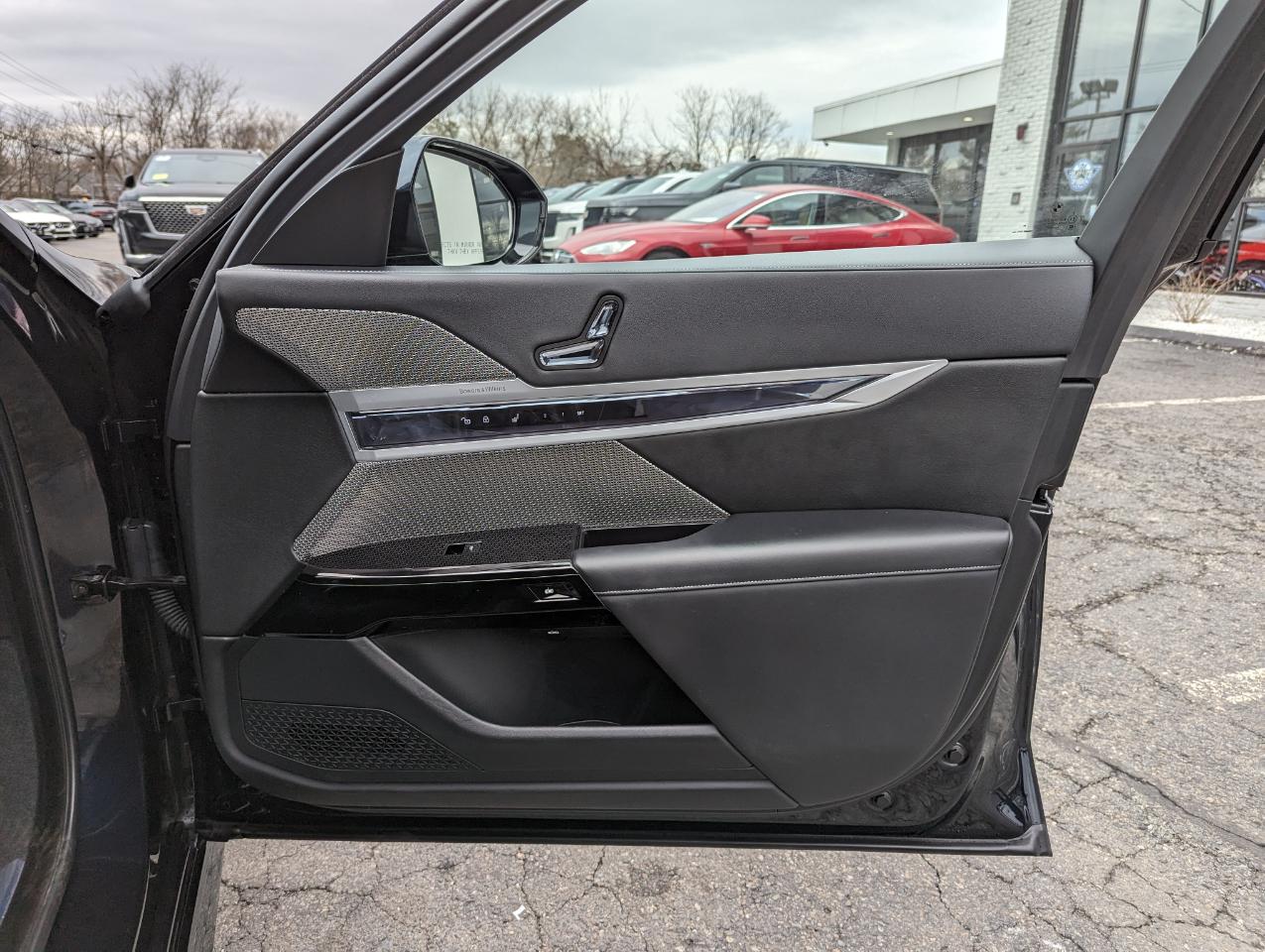 BMW 7 Series 760i xDrive Sedan 2023