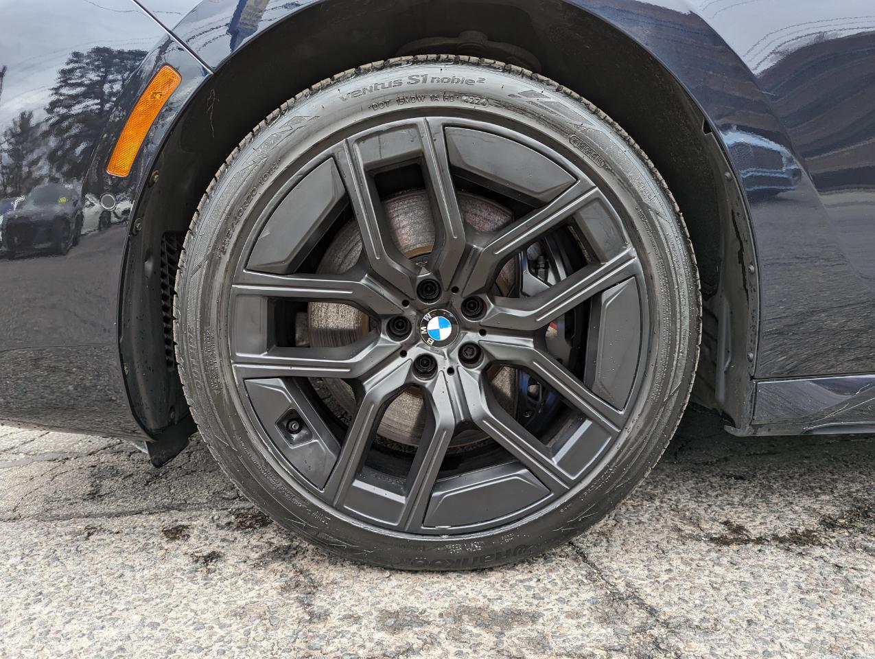 BMW 7 Series 760i xDrive Sedan 2023