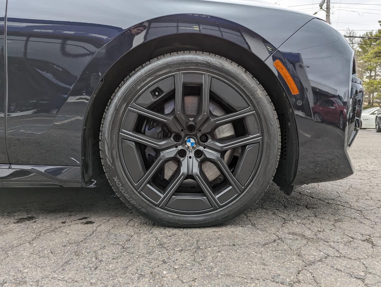 BMW 7 Series 760i xDrive Sedan 2023