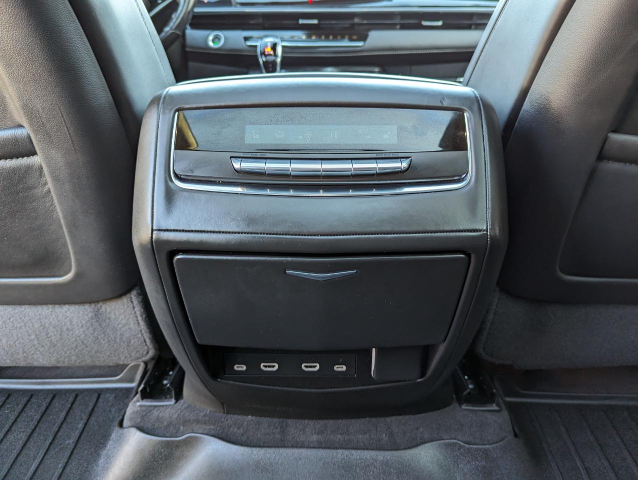 Cadillac Escalade  2023