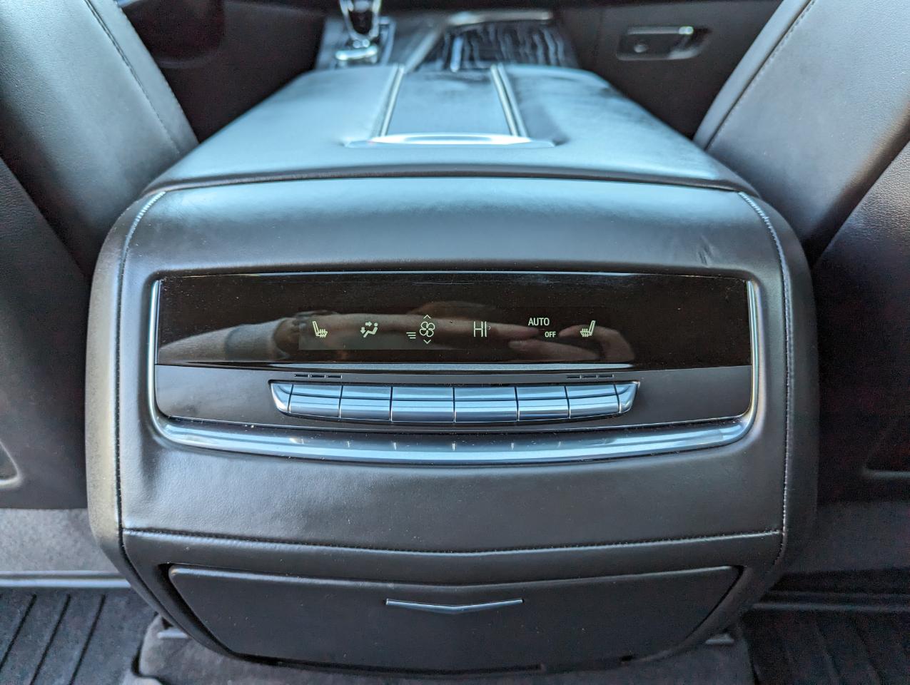 Cadillac Escalade  2023