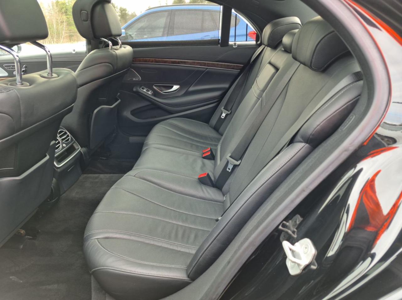 Mercedes-Benz S-Class 4dr Sdn S 550 4MATIC 2015