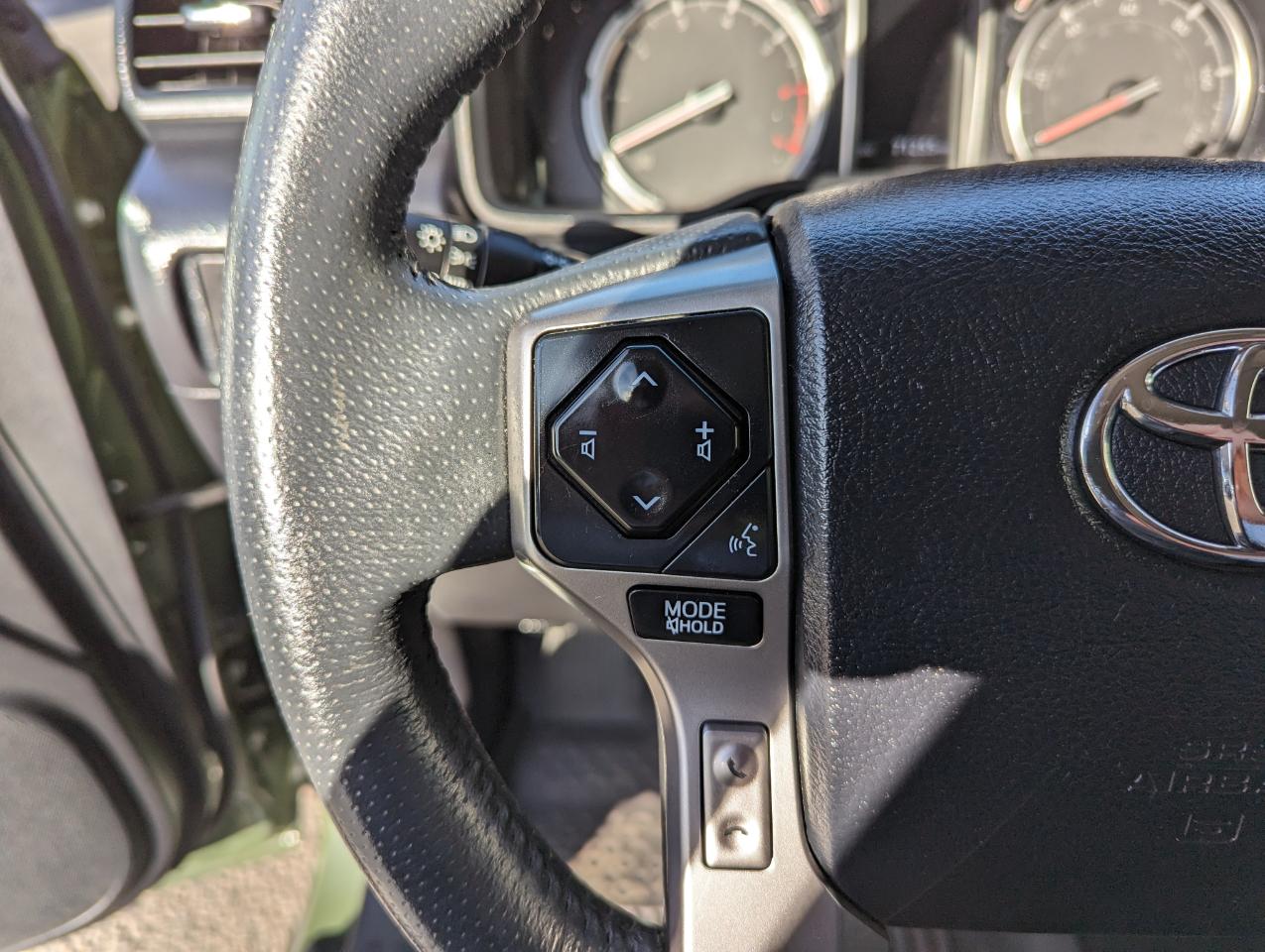 Toyota 4Runner Limited 4WD (Natl) 2022