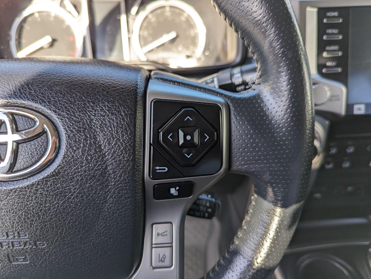 Toyota 4Runner Limited 4WD (Natl) 2022