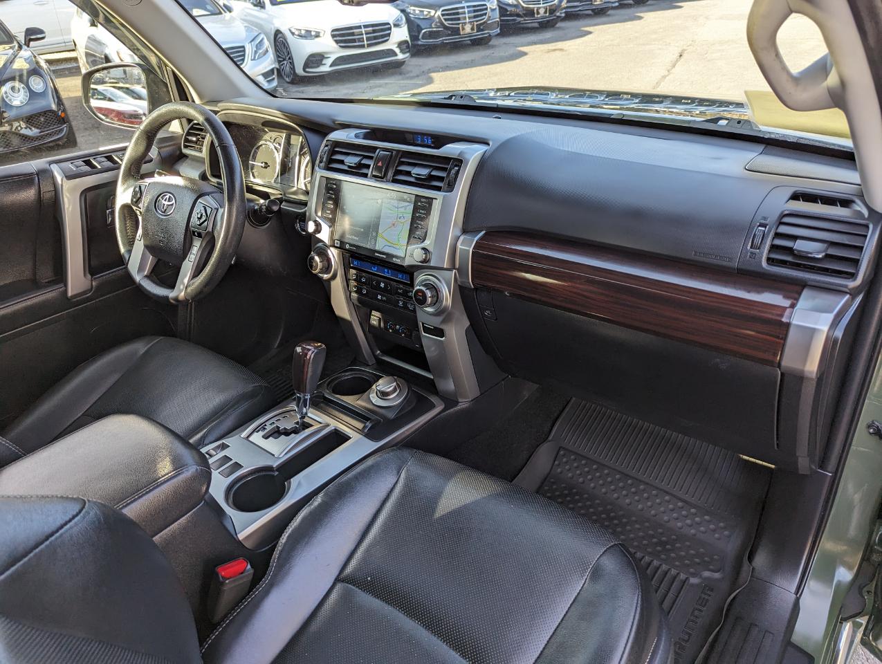 Toyota 4Runner Limited 4WD (Natl) 2022