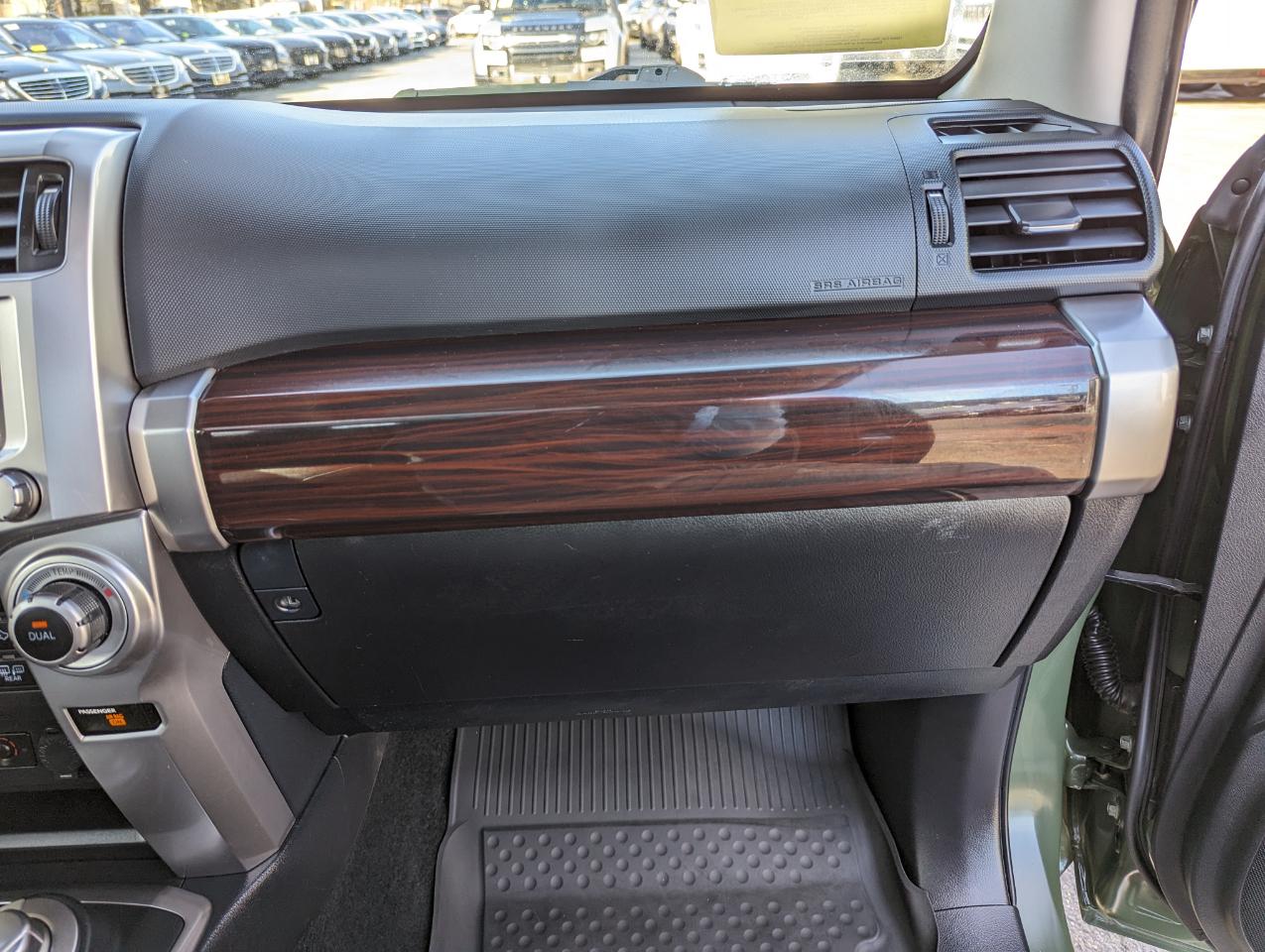 Toyota 4Runner Limited 4WD (Natl) 2022