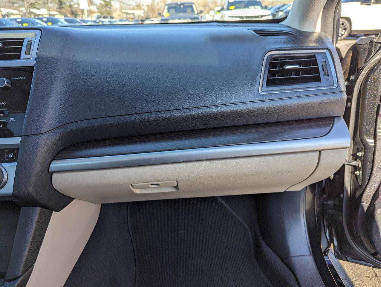 Subaru Legacy 2.5i Limited 2017