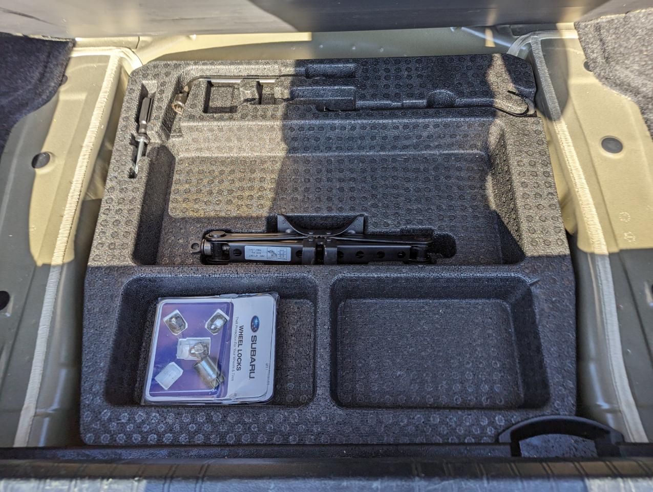 Subaru Legacy 2.5i Limited 2017