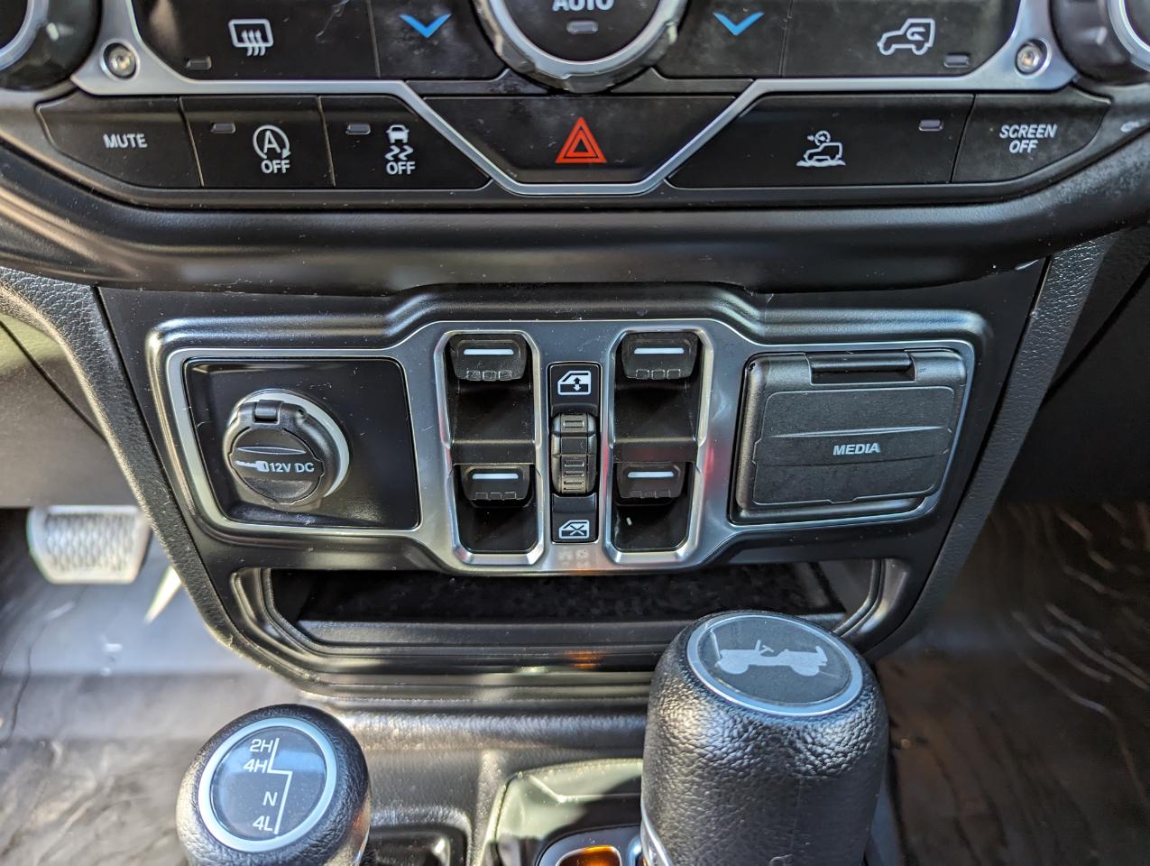 Jeep Wrangler Unlimited Willys 4x4 2022