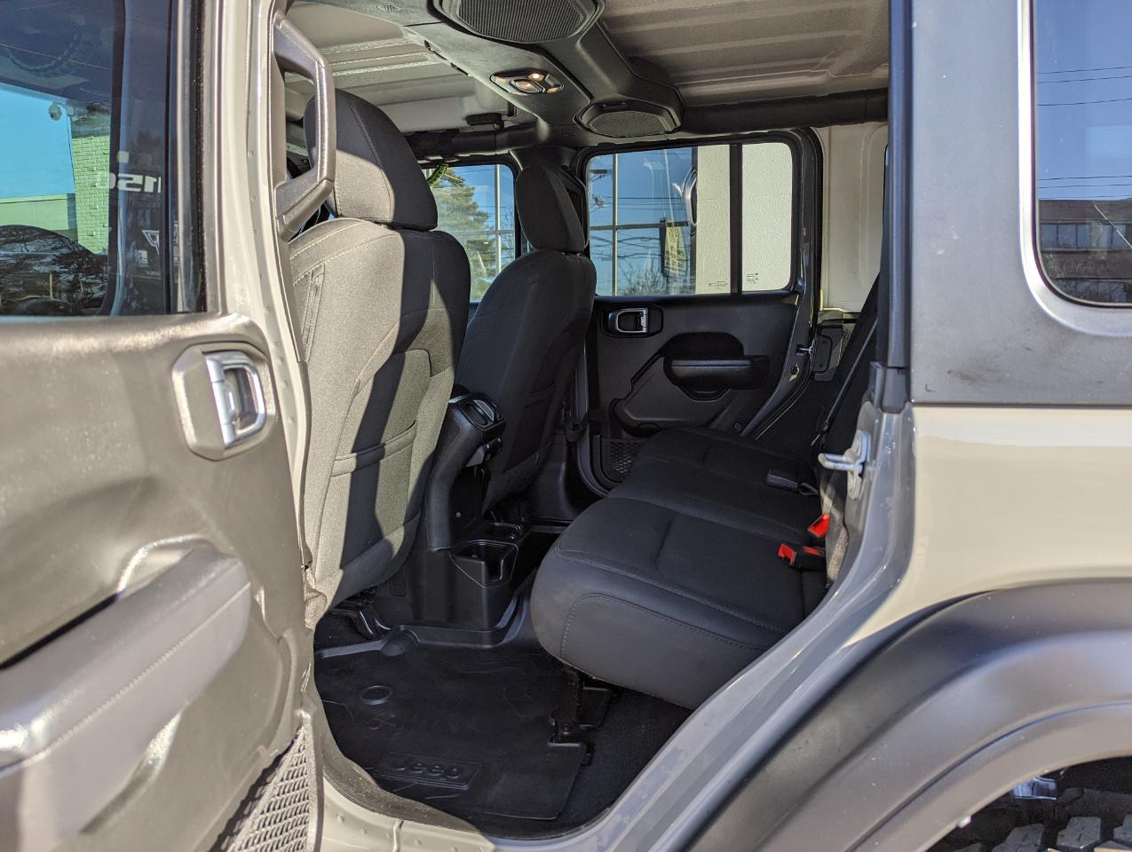 Jeep Wrangler Unlimited Willys 4x4 2022