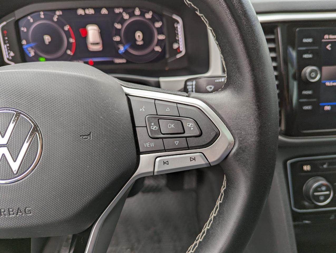 Volkswagen Atlas 3.6L V6 SE w/Technology 4MOTION 2023