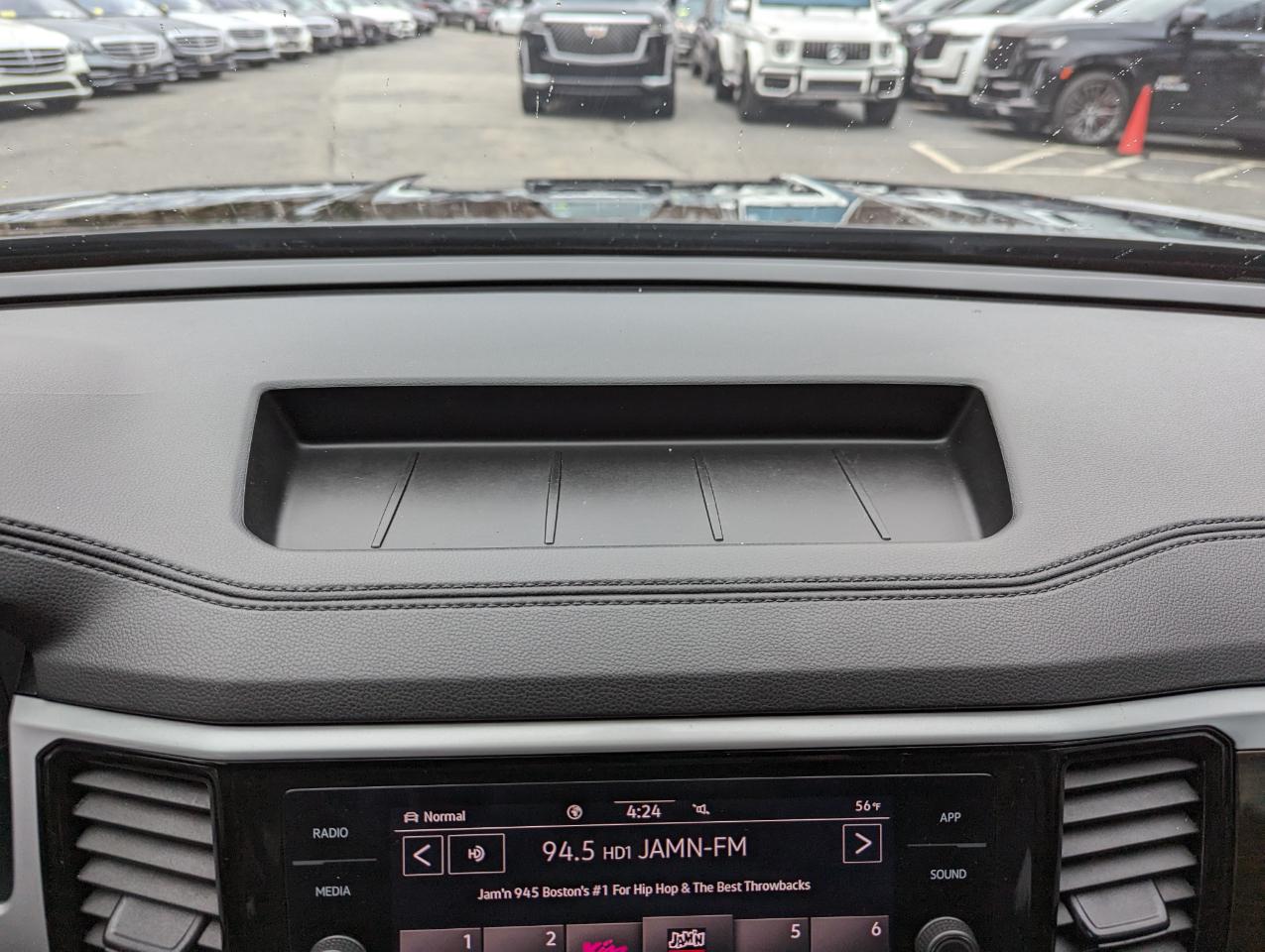 Volkswagen Atlas 3.6L V6 SE w/Technology 4MOTION 2023