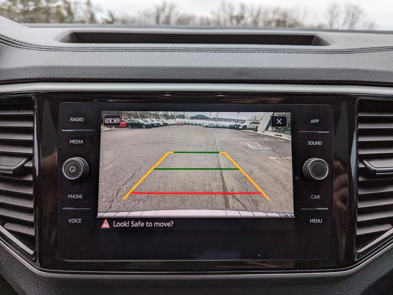 Volkswagen Atlas 3.6L V6 SE w/Technology 4MOTION 2023