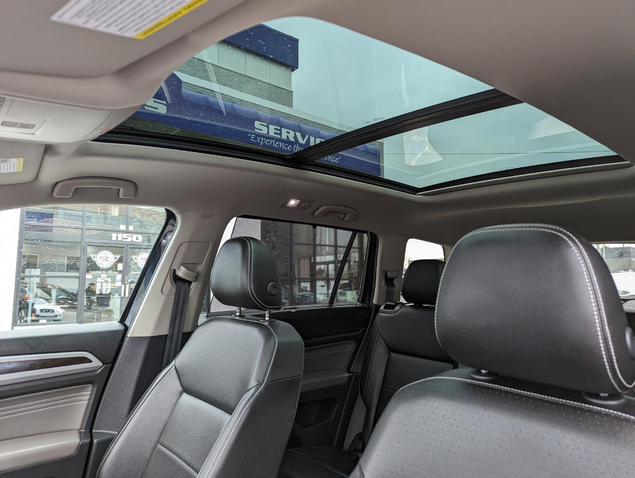 Volkswagen Atlas 3.6L V6 SE w/Technology 4MOTION 2023