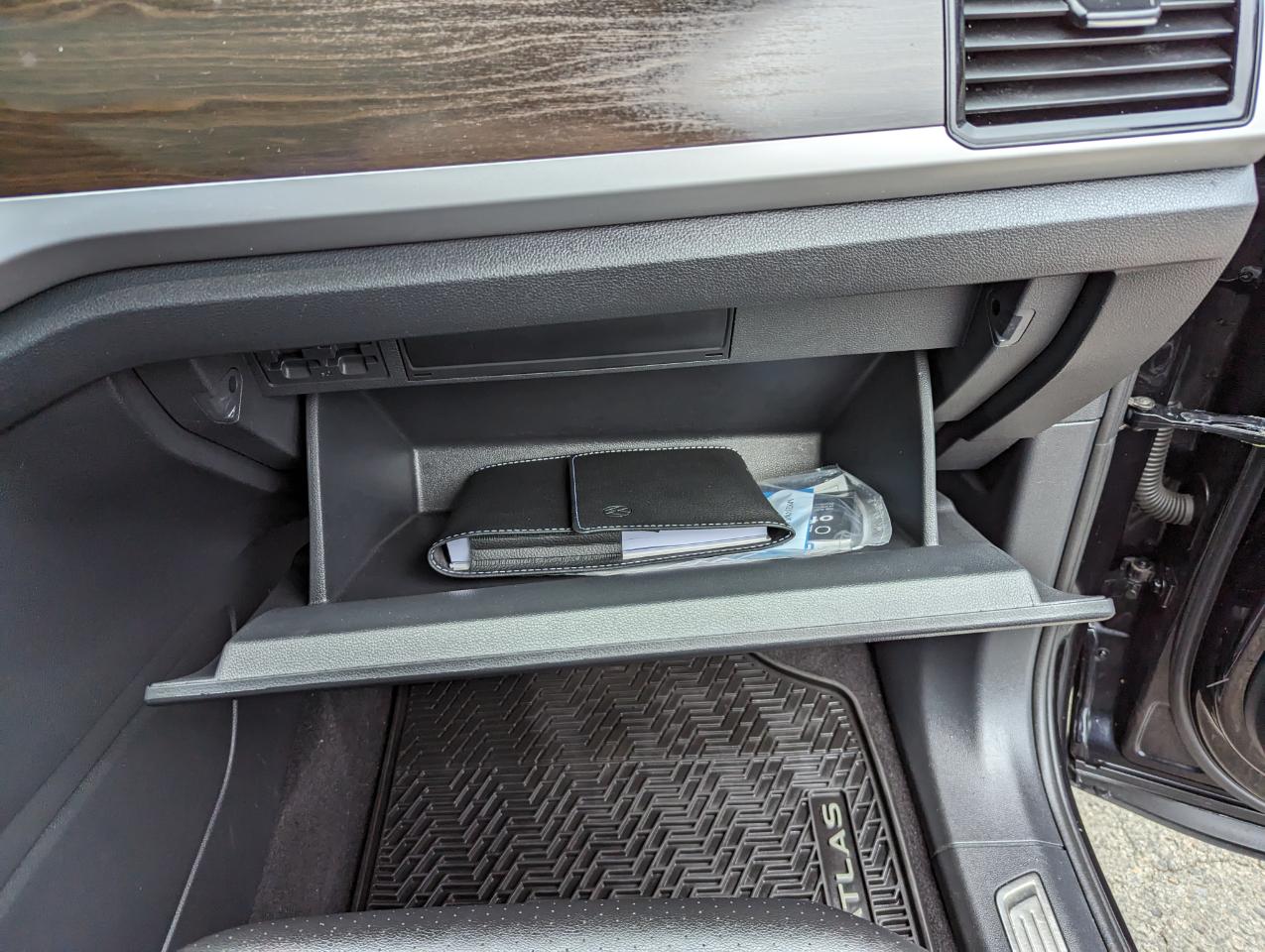 Volkswagen Atlas 3.6L V6 SE w/Technology 4MOTION 2023