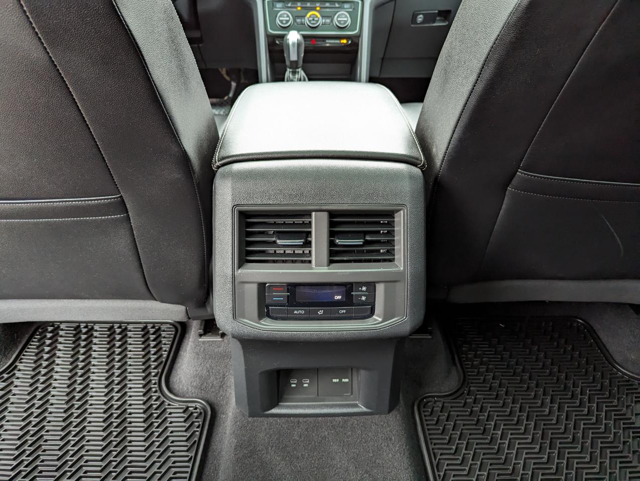 Volkswagen Atlas 3.6L V6 SE w/Technology 4MOTION 2023