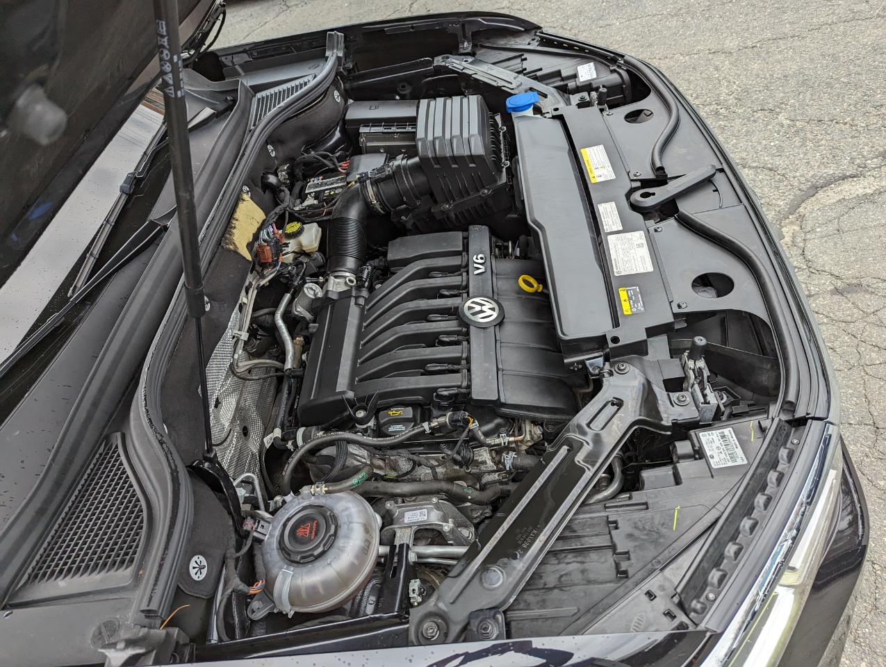 Volkswagen Atlas 3.6L V6 SE w/Technology 4MOTION 2023