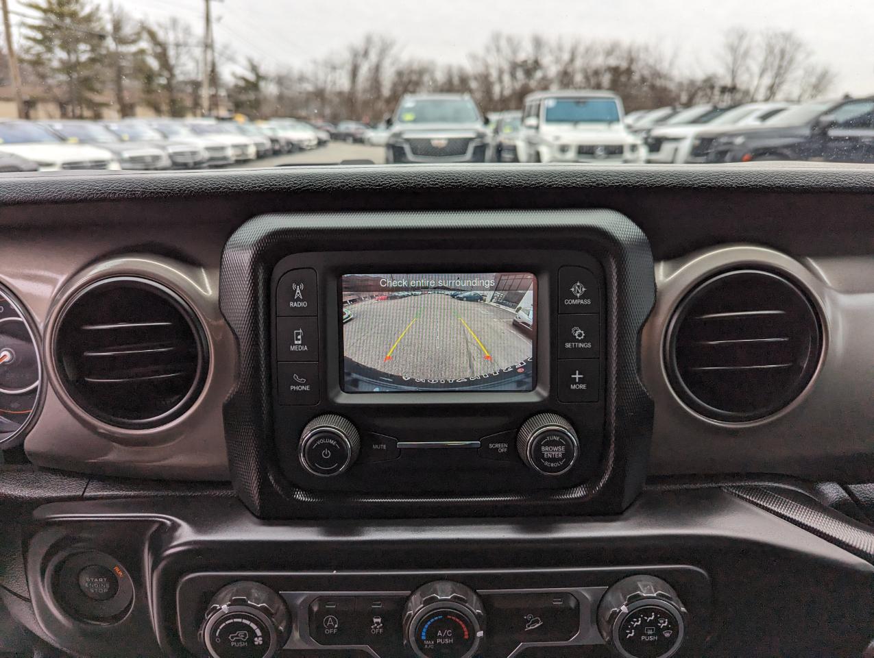 Jeep Wrangler Unlimited Willys Sport 4x4 2020