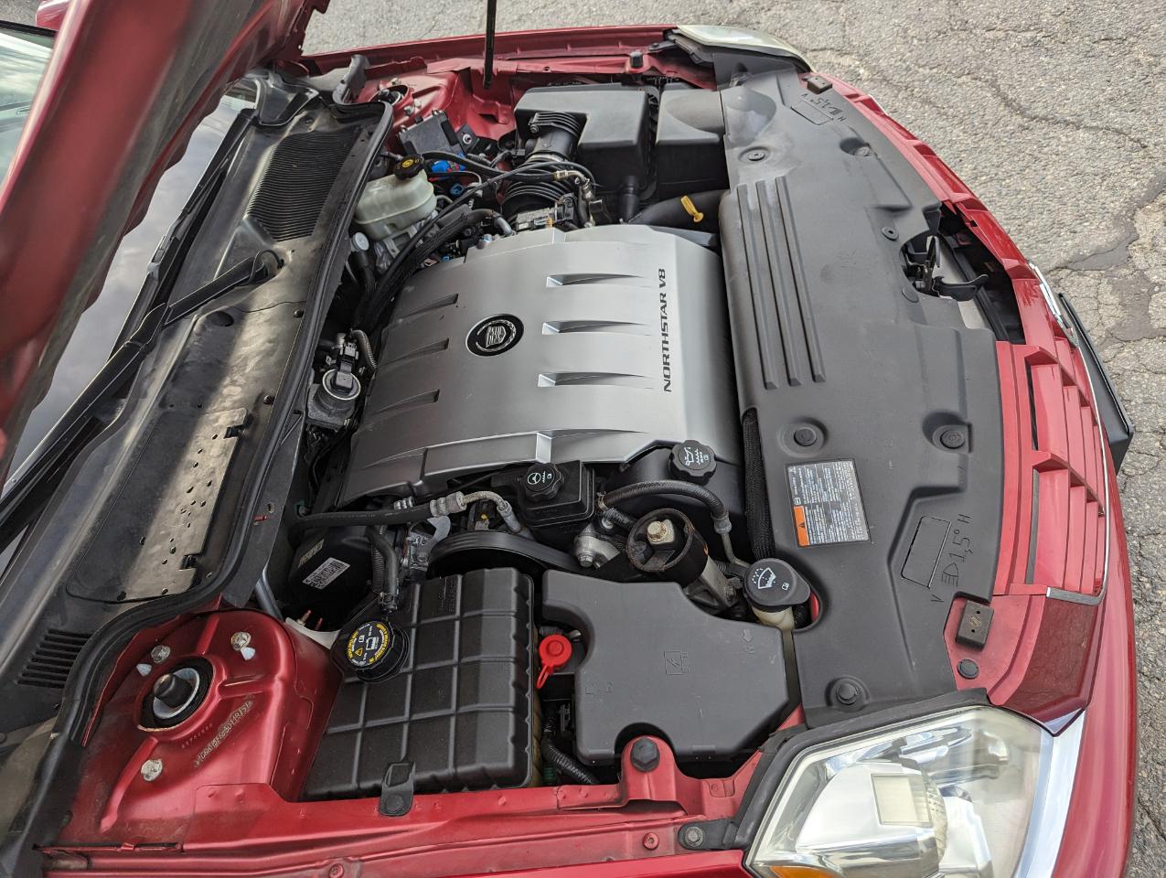 Cadillac DTS 4dr Sdn Premium Collection 2011