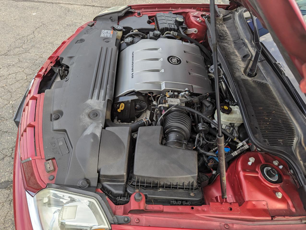 Cadillac DTS 4dr Sdn Premium Collection 2011