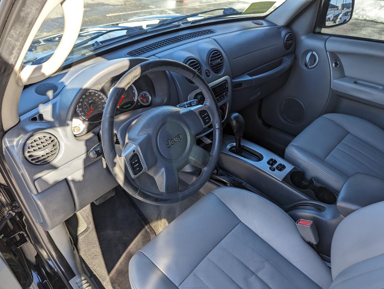 Jeep Liberty 4dr Limited 4WD 2005