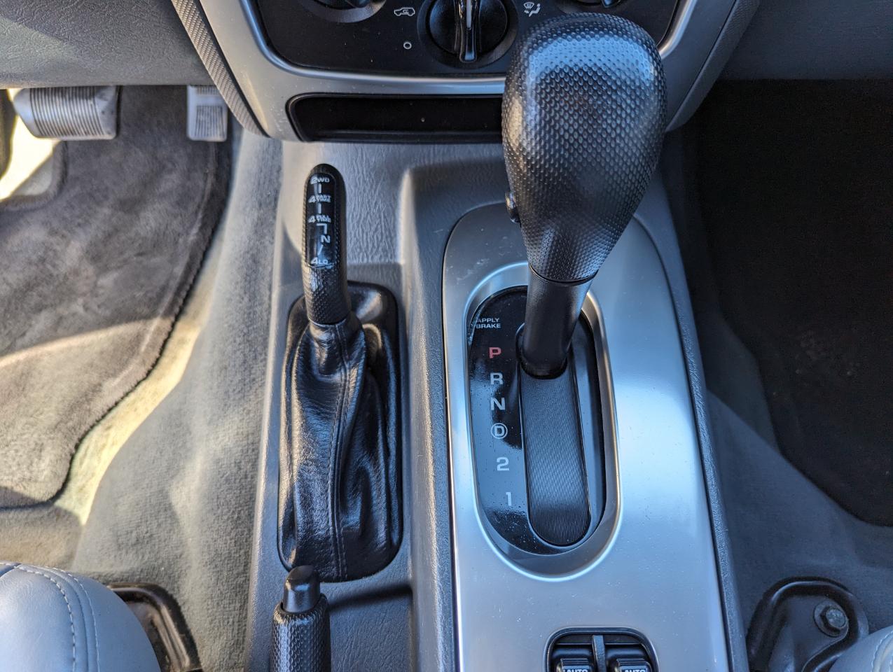 Jeep Liberty 4dr Limited 4WD 2005